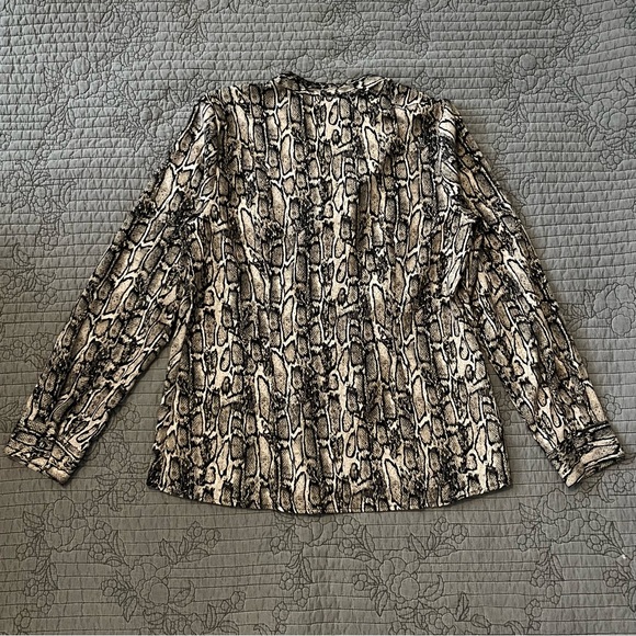 Python Print Blouse - Picture 2 of 6